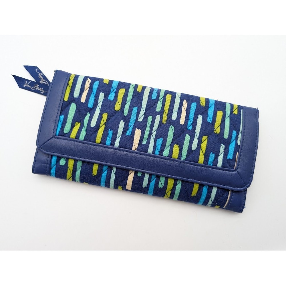 Vera Bradley Katalina Showers Quilted Tri Fold Wallet Passport Magnet Blue NWOT